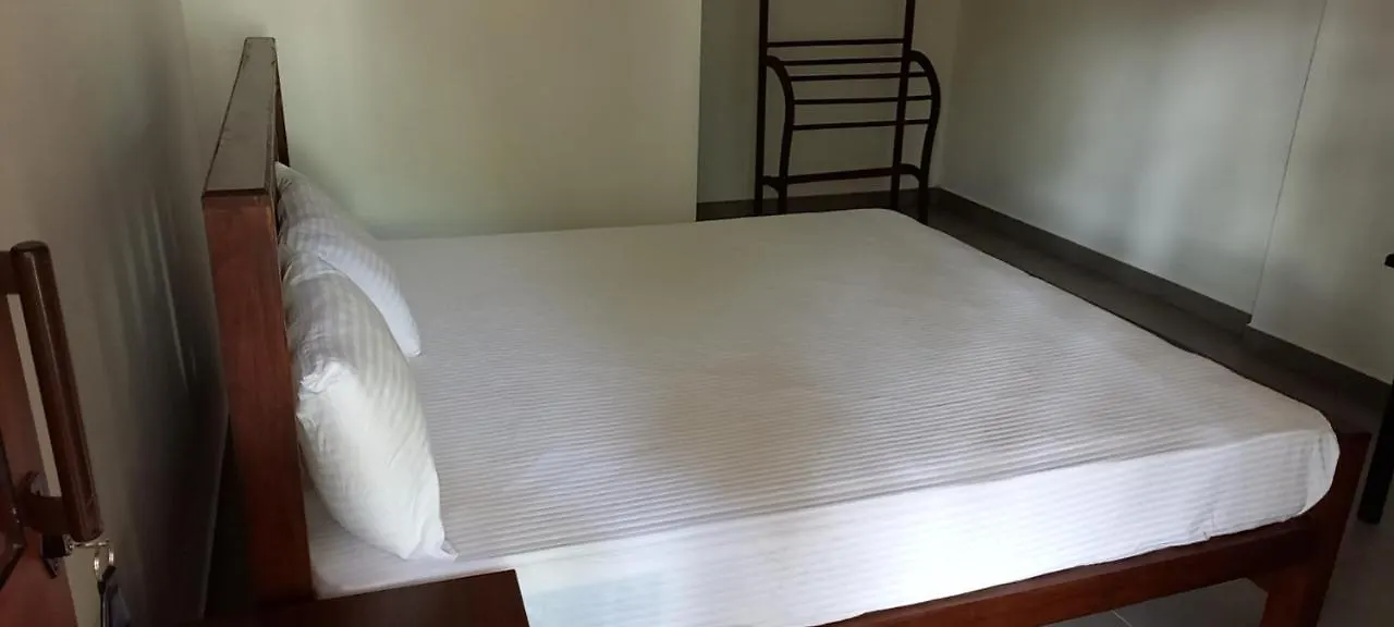 Hostal Shady Transit Hotel Katunayaka