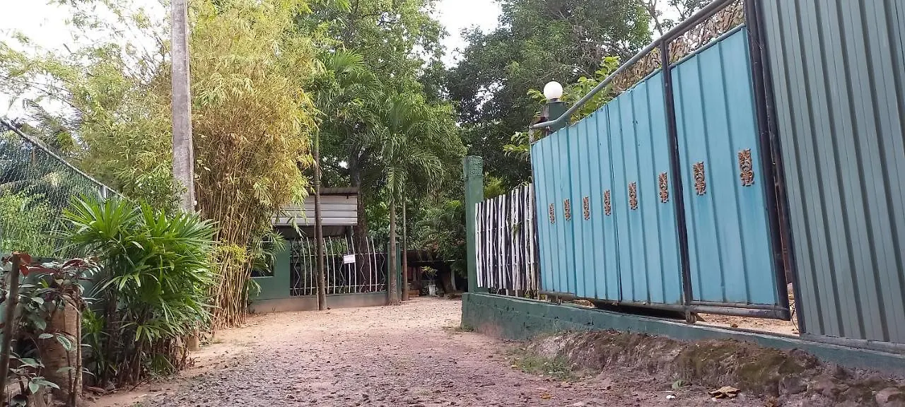 Shady Transit Hotel Katunayake