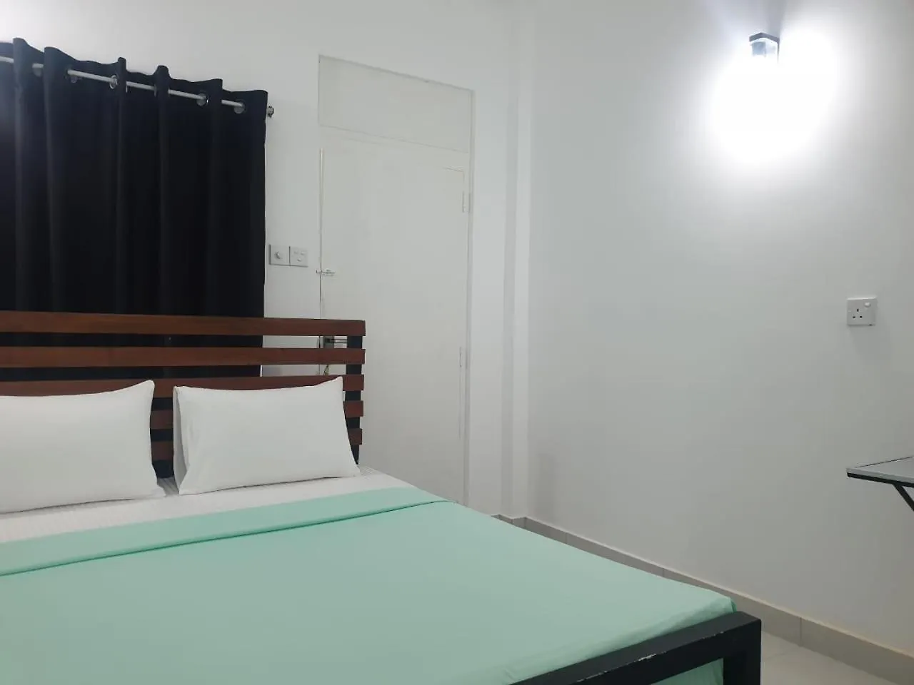 Shady Transit Hotel Katunayake 0*,